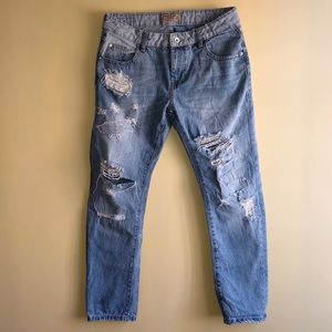 Zara Basic Low Rise Light Denim Distressed Jeans